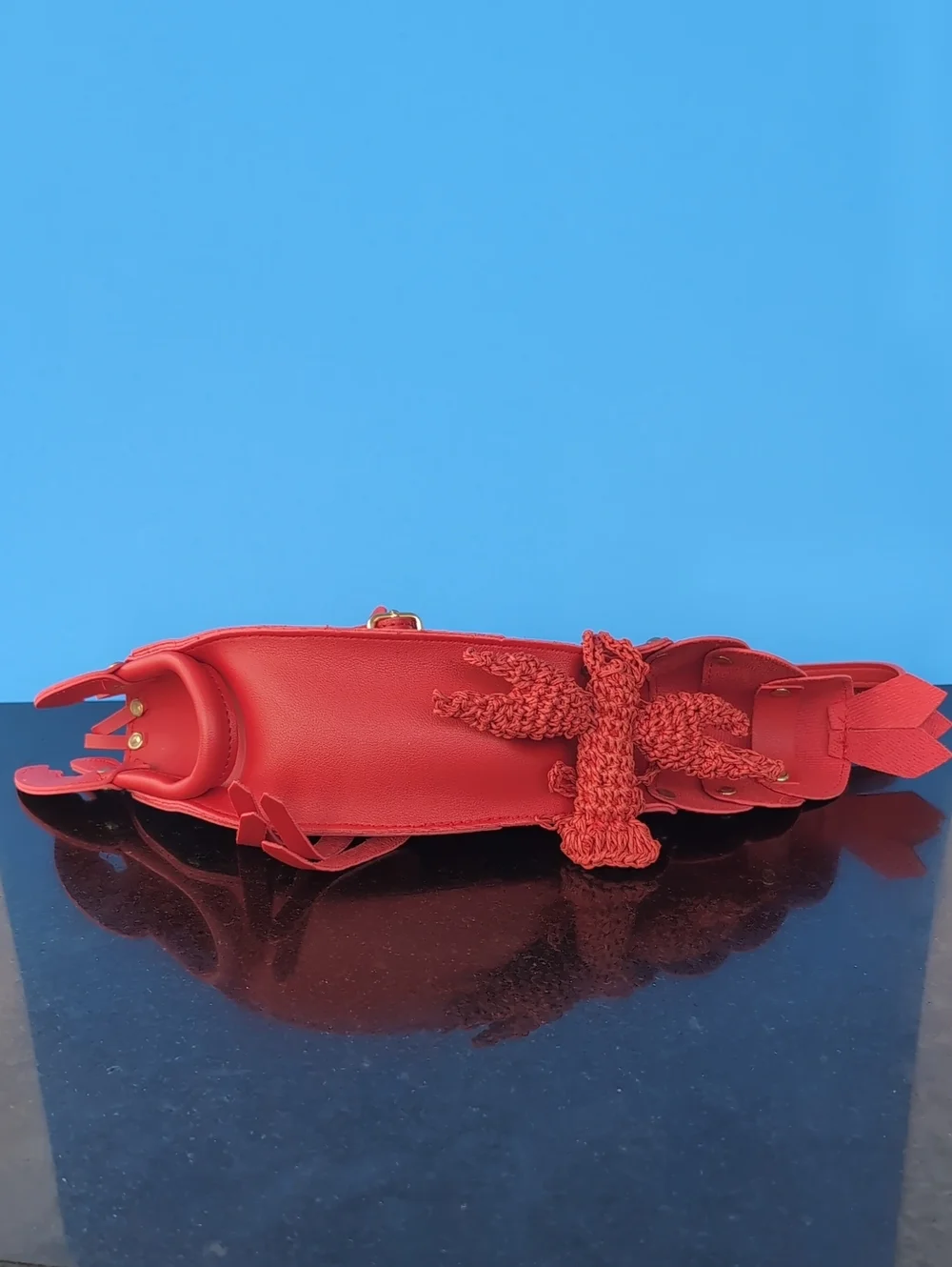 Red Lobster-Shaped Crossbody Bag with Tassel Charm Size 15+5+4